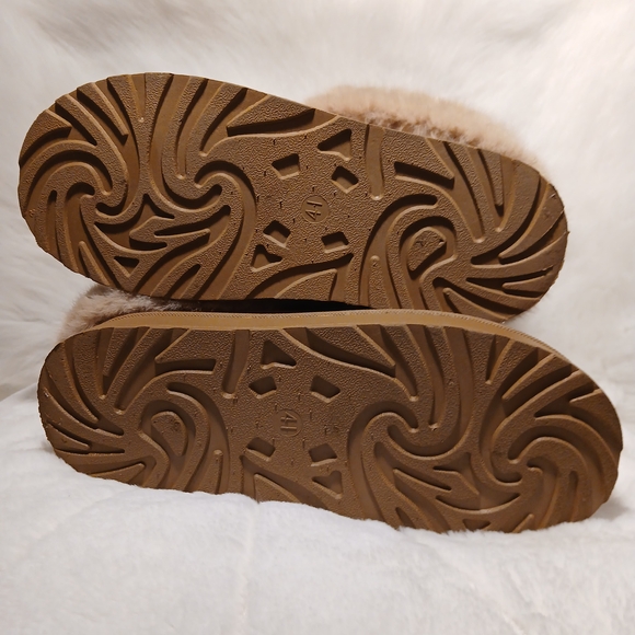 Tan Faux Fur Winter Boots - Picture 7 of 12